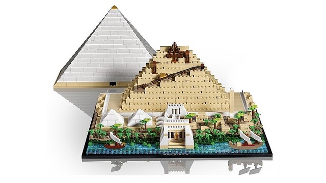 古代エジプトのロマンを我が手に。女王の間や大回廊もあるレゴ「ギザの大ピラミッド」