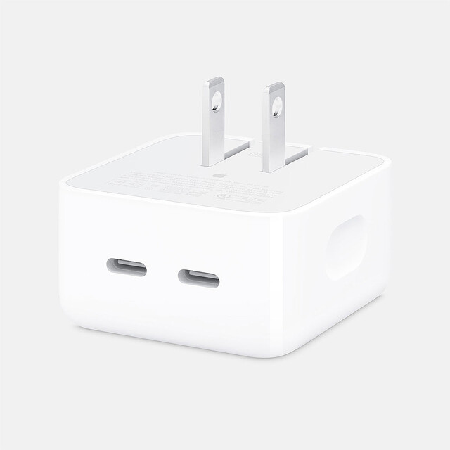 Apple、2台同時充電できるデュアルUSB-C充電器。35W対応