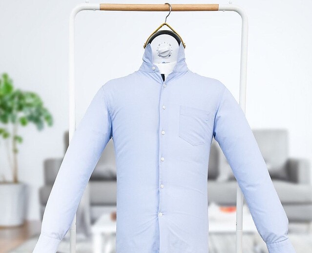 アイロンなしでシャツのシワを伸ばすハンガー型乾燥機 – サンコー