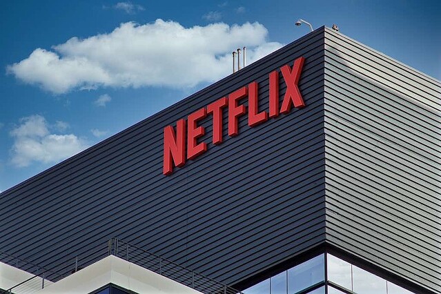 「両社にとって重要な1日」。Netflixとマイクロソフトが「広告付き低価格プラン」で提携