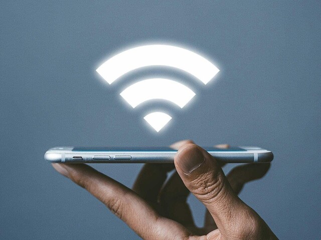 スマホのWi-Fiが切れる原因と解決策をiPhone／Androidでわかりやすく解説！ 機種と関係は？