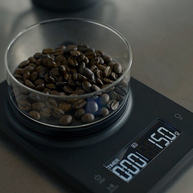 ドリップ時間と重さの計測を同時にできる、コーヒー専用のドリップスケール