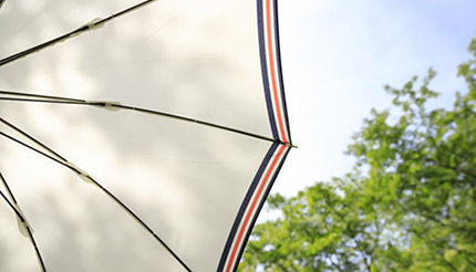 熱中症予防の日傘、せっかくなら便利なものを！ 一風変わったおすすめを紹介