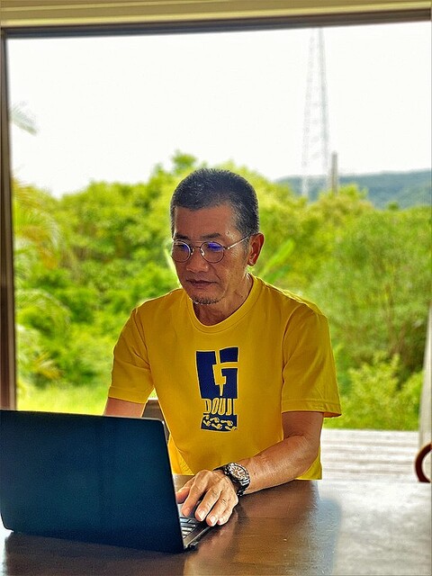 沖縄・西表島の海に魅せられて…IT企業社員のオンオフ生活 タツノオトシゴ、マンタのいる“勤務地”
