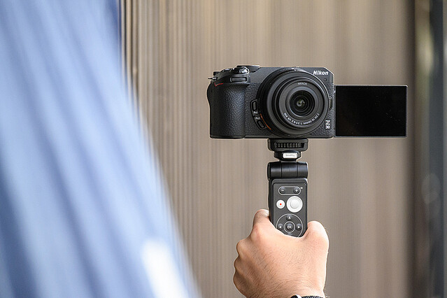 小さくて軽いVlog向けミラーレス一眼「Nikon Z 30」は、日常でも旅行でも使えるお手軽万能カメラだ！