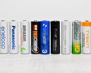 未使用の「古くなった充電池」はいつまで使えるのか。新品と放電量を比較検証してみた