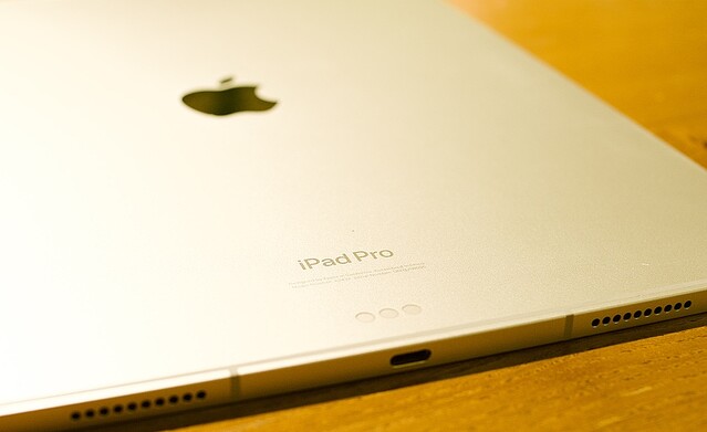 やっぱりパワーに惹かれるもの。ふつうのiPadしか触ったことない人にM2 iPad Proを触ってもらった