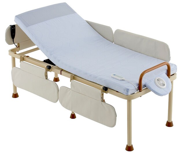 アテックス、医療的ケア児向けの電動ベッド – 背中の蒸れをファンで排出