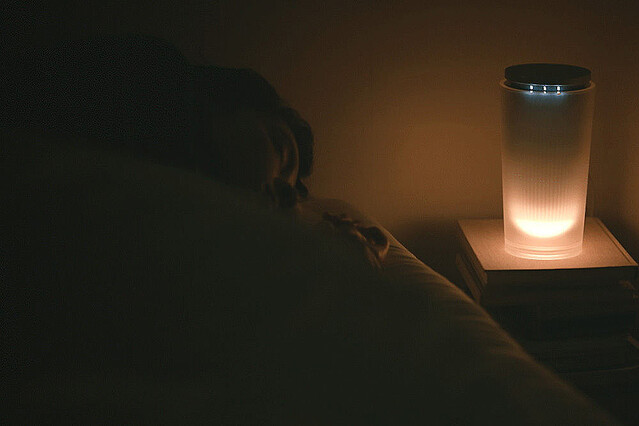 光・香・音で睡眠リズム整える“時計” – ブレインスリープ×カドー共同開発