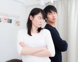 「感情的に話すな」と相手を責める人が持つ“モラハラ気質”の正体