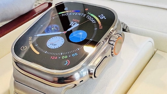 Apple Watch Ultraをポリッシュ仕上げにしたモデルがeBayで販売