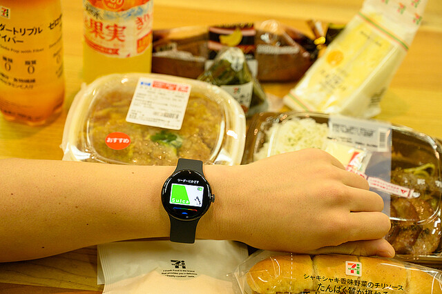 Pixel WatchでSuicaが使えるっていうから実際にPixel Watchだけで買い物してきた