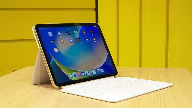 iPad（第10世代）用とiPad Pro用、2つのキーボードカバーはここがちがう