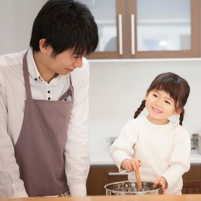 家事と仕事の両立…シングルファーザーが「特に手がかかる」と感じているのは「料理」 父子家庭の実態調査