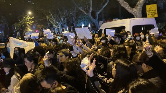 中国の大規模な抗議活動では検閲回避のために「白紙」が使用されている、AppleによるAirDropの中国限定制限も影響か