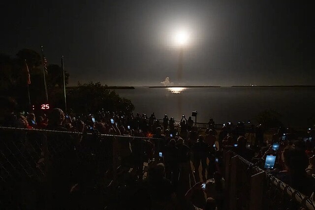 歴史的瞬間！写真で振り返る「NASA巨大ロケット打ち上げ」