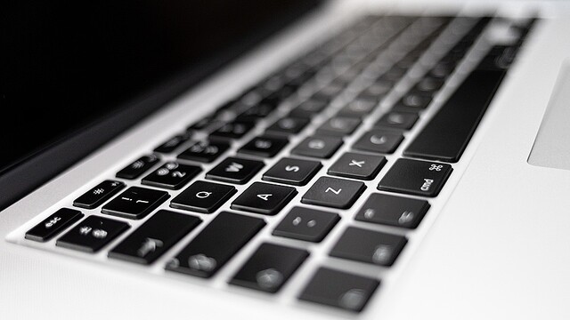MacBookのバタフライキーボード、集団訴訟でAppleが5000万ドルの和解金の支払いに合意