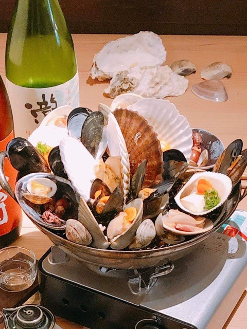 映える「貝蒸し」が話題、独特の“盛りつけ”が人気のきっかけ フレンチシェフが開いた大阪の貝料理店