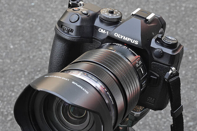 OMDS、2月8日に「エキサイティングな発表」 ミラーレスカメラの新製品か