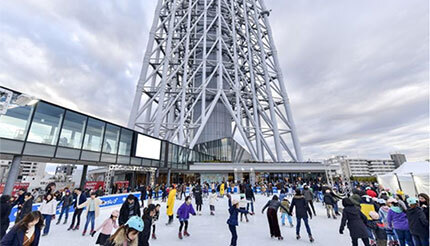 東京スカイツリータウンに本物の氷を使った「アイススケートリンク」誕生