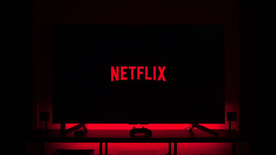 Netflixの創業者であるリード・ヘイスティングスがCEOを退任、2022年第4四半期の売上は微増