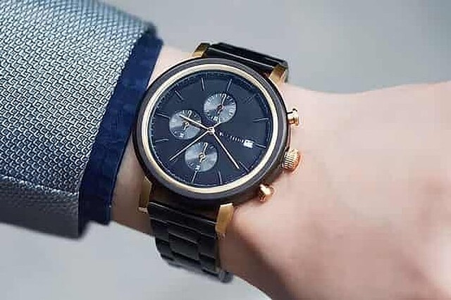 ドイツ発！経年変化を楽しめる木製腕時計「Chrono Imprints Collection」がまもなく終了