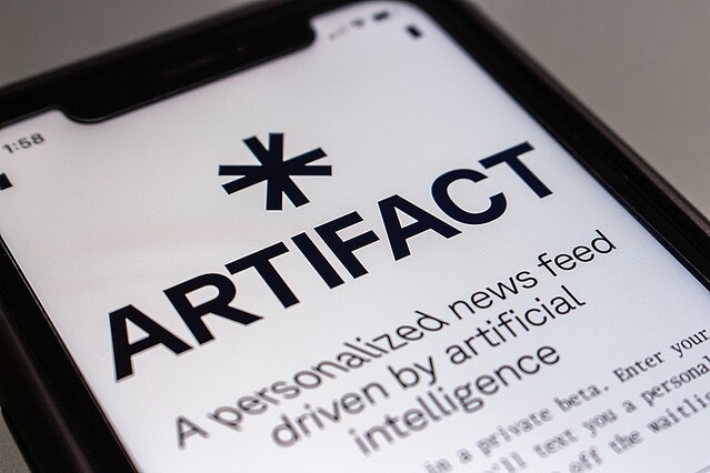 インスタ創業者2人によるAIニュースフィードアプリ「Artifact」