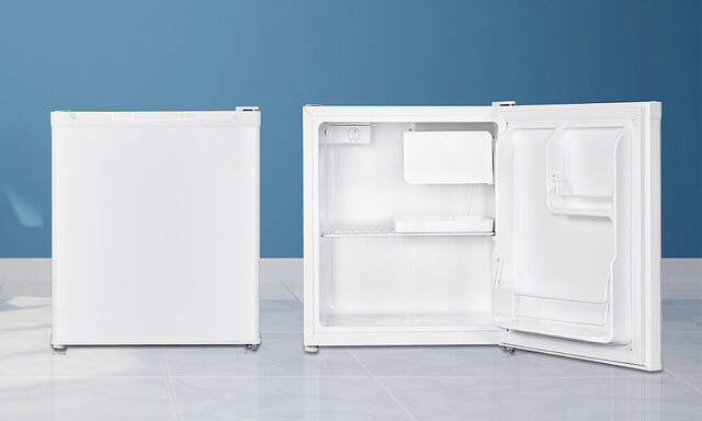 MAXZEN、約50cm四方の製氷機能付きセカンド冷蔵庫 – 直販10,480円