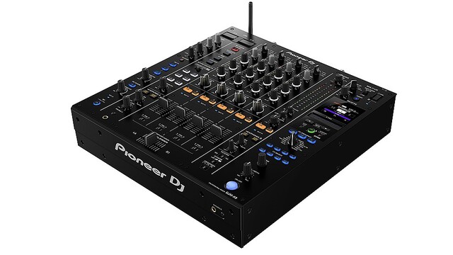 パイオニア「DJM-A9」はクラブの新標準ミキサーになるかも