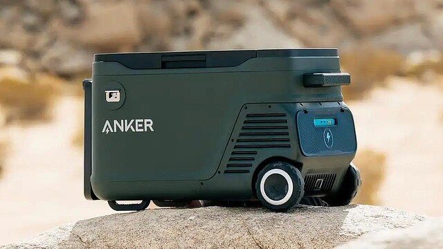 Ankerからクーラーボックス。2日弱くらいならミニ冷蔵庫になる