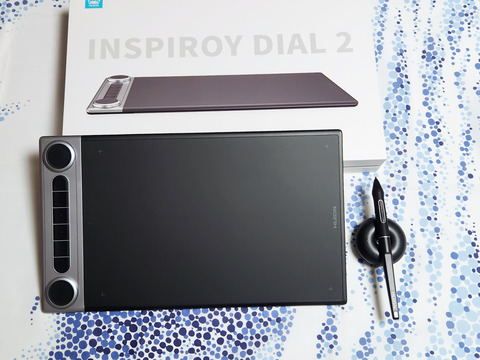 ダイヤルやショートカットキーを搭載したペンタブレット「Huion Inspiroy Dial 2」を試す！外観や同梱品、使い勝手などを紹介【レビュー】