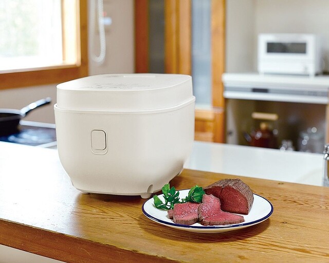 ビックカメラ、低温調理にも使える温度調節付きマイコン炊飯器