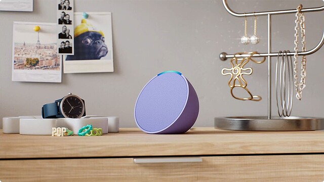 Amazonがポップなカラーリングの半球型スマートスピーカー「Echo Pop」を発売