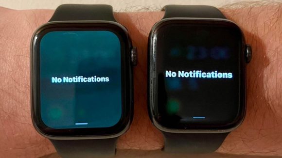 watchOS 9.5で、Apple Watchの画面が緑色になる事例が確認される