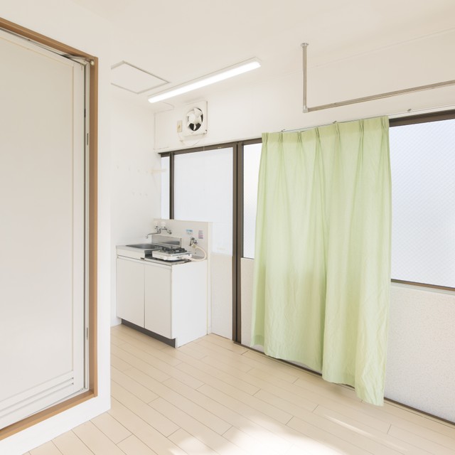 東京23区で一人暮らし…「健康で文化的な住生活を送るのに必要不可欠な広さ」の家賃相場が判明