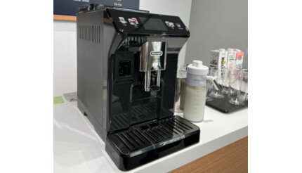 デロンギ初、冷たいミルク泡も楽しめる「全自動コーヒーマシン」