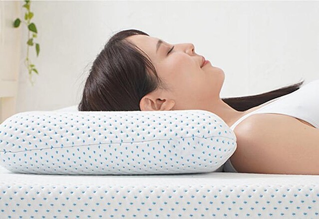 低反発と高反発のいいとこ取りな快適枕「amerisleep」が登場