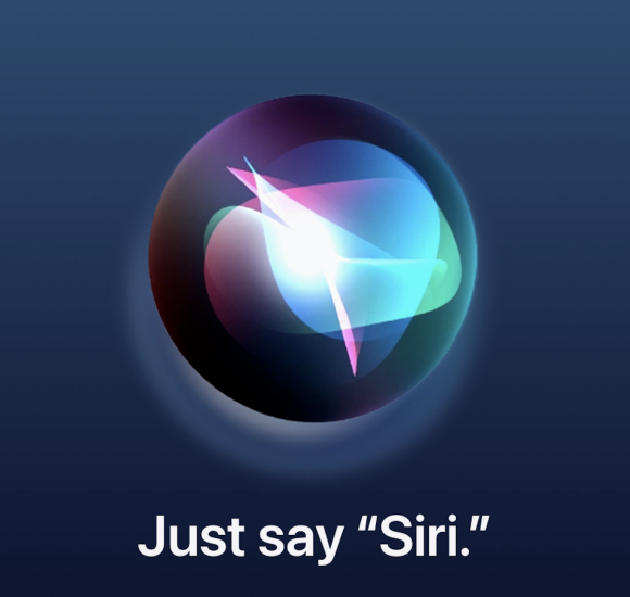 「Siri」の呼びかけだけで起動可能なのは当面英語のみ