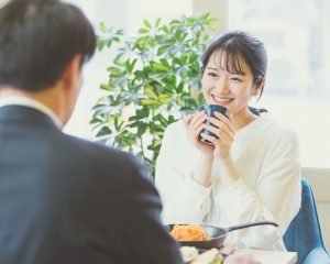 女性が「好感を持っている男性」には、間違いなくしている“3つの言動”――大反響トップ10