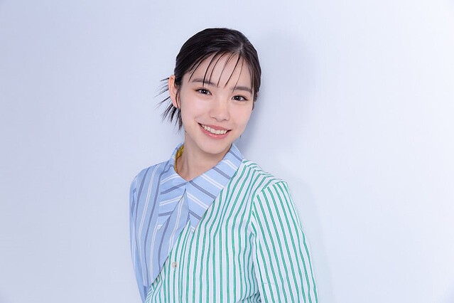 沖縄出身16歳・當真あみインタビュー「演技の仕事の楽しさをこの作品で学びました」 広瀬すず主演『水は海に向かって流れる』公開