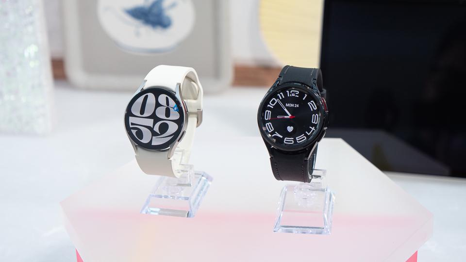 サムスンの新作スマートウォッチ「Galaxy Watch6」シリーズ。回転ベゼルが復活したClassicがいい感じ