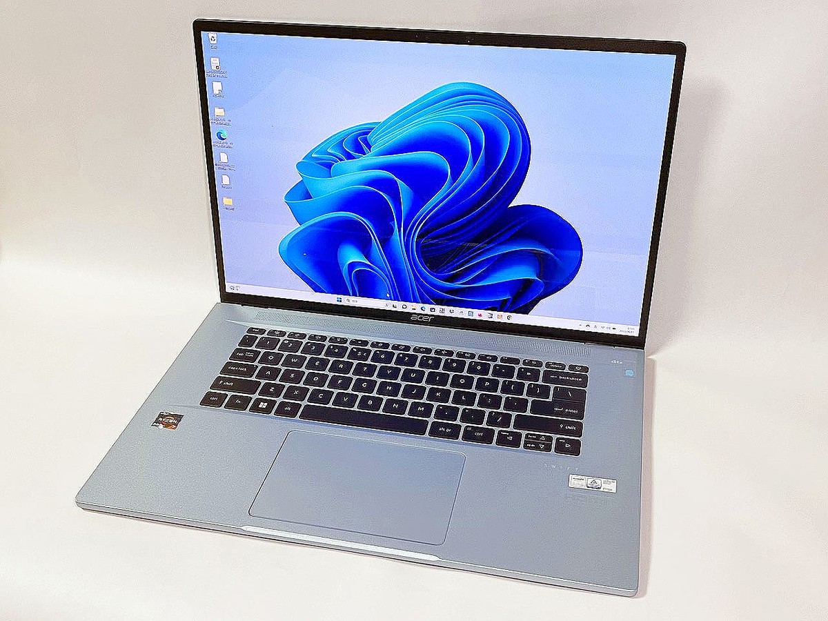 超薄型で軽量なモバイルノート エイサー「Swift Edge 16」 16インチ 3840×2400ドットの画面がスゴい