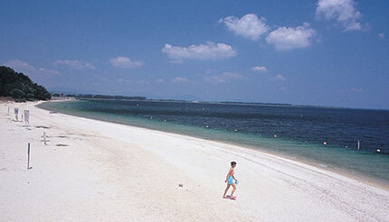 ベタベタしない琵琶湖で湖水浴しよう！ キャンプやBBQにも