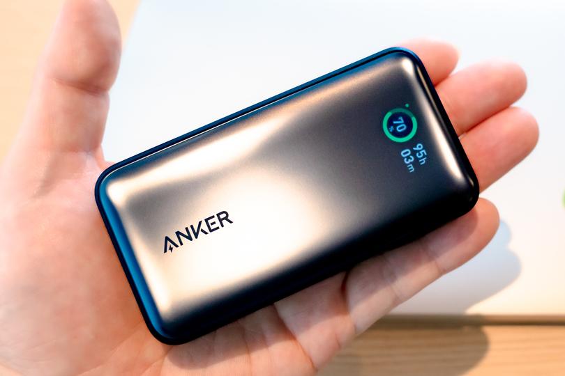 Ankerの新製品、液晶ディスプレイ搭載のモバイルバッテリーを使ってみた