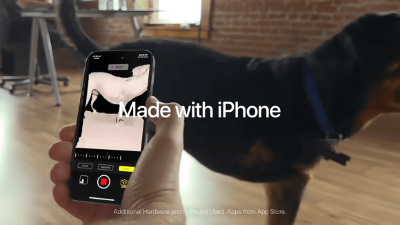 Apple、iPhoneを使って犬の義足製作を行う動画を公開