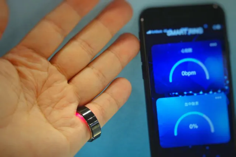睡眠計測もOKなリング型アクティビティトラッカー「SmartLife Ring」