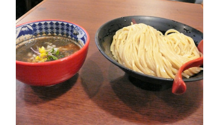 五島列島沖「カタクチイワシ」を使用、秋の定番「濃厚煮干しつけ麺」が三田製麺所から