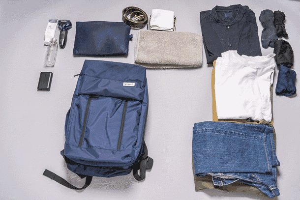 スーツケーみたいに使える容量可変バッグパック「SWISSBAGS」