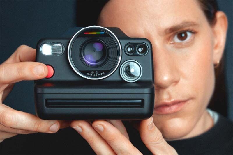 ポラロイド、インスタントカメラ「Polaroid I-2」 旧オリンパスのカメラ開発者が協力