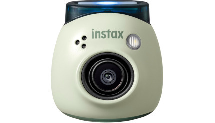 手のひらサイズカメラ「INSTAX Pal」が10位に初登場、今売れてるコンパクトデジカメTOP10 2023/10/23